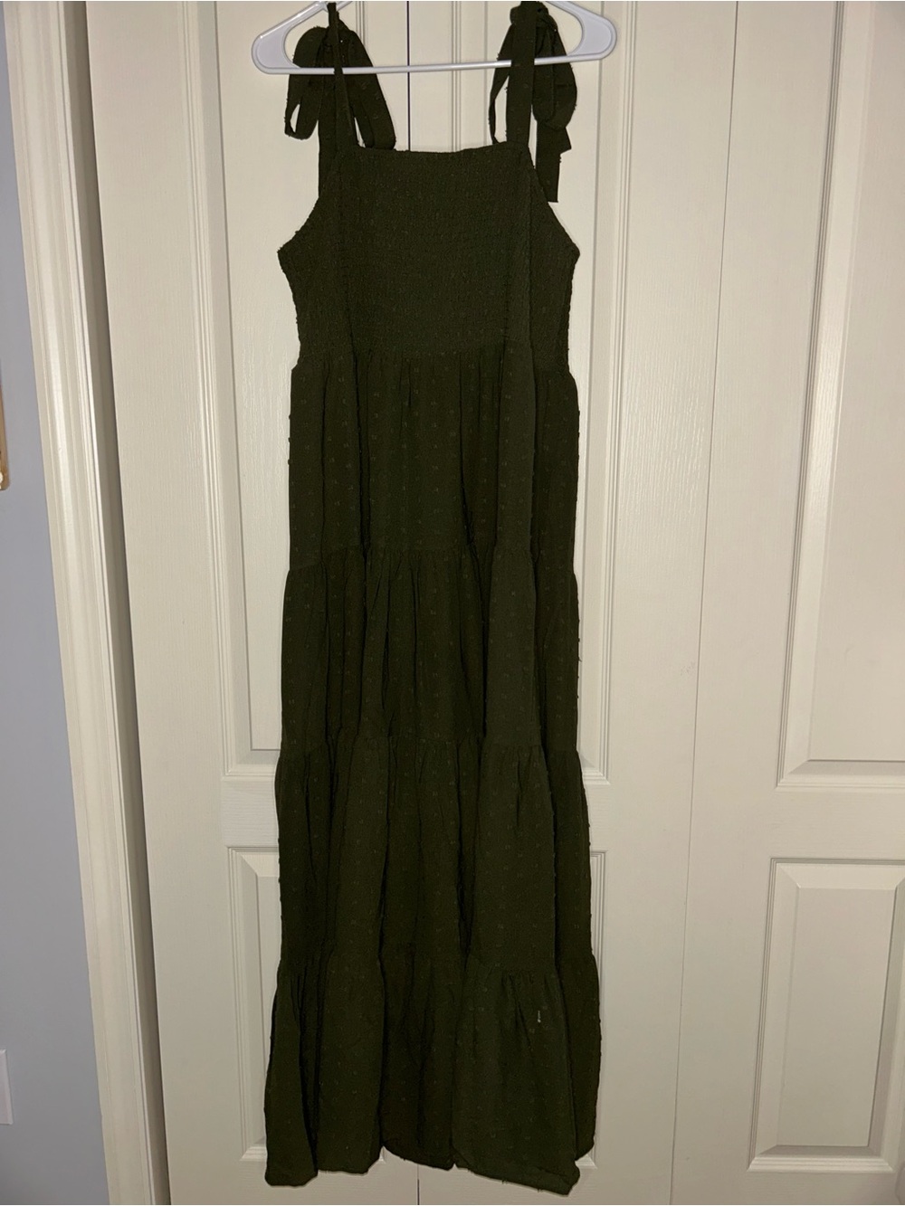 NWOT Women's Polka Dot Monochrome Flowy Long Maxi Dress | Size 2XL